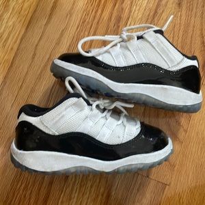 Toddler Jordan Retro 11 Low BT size 8c